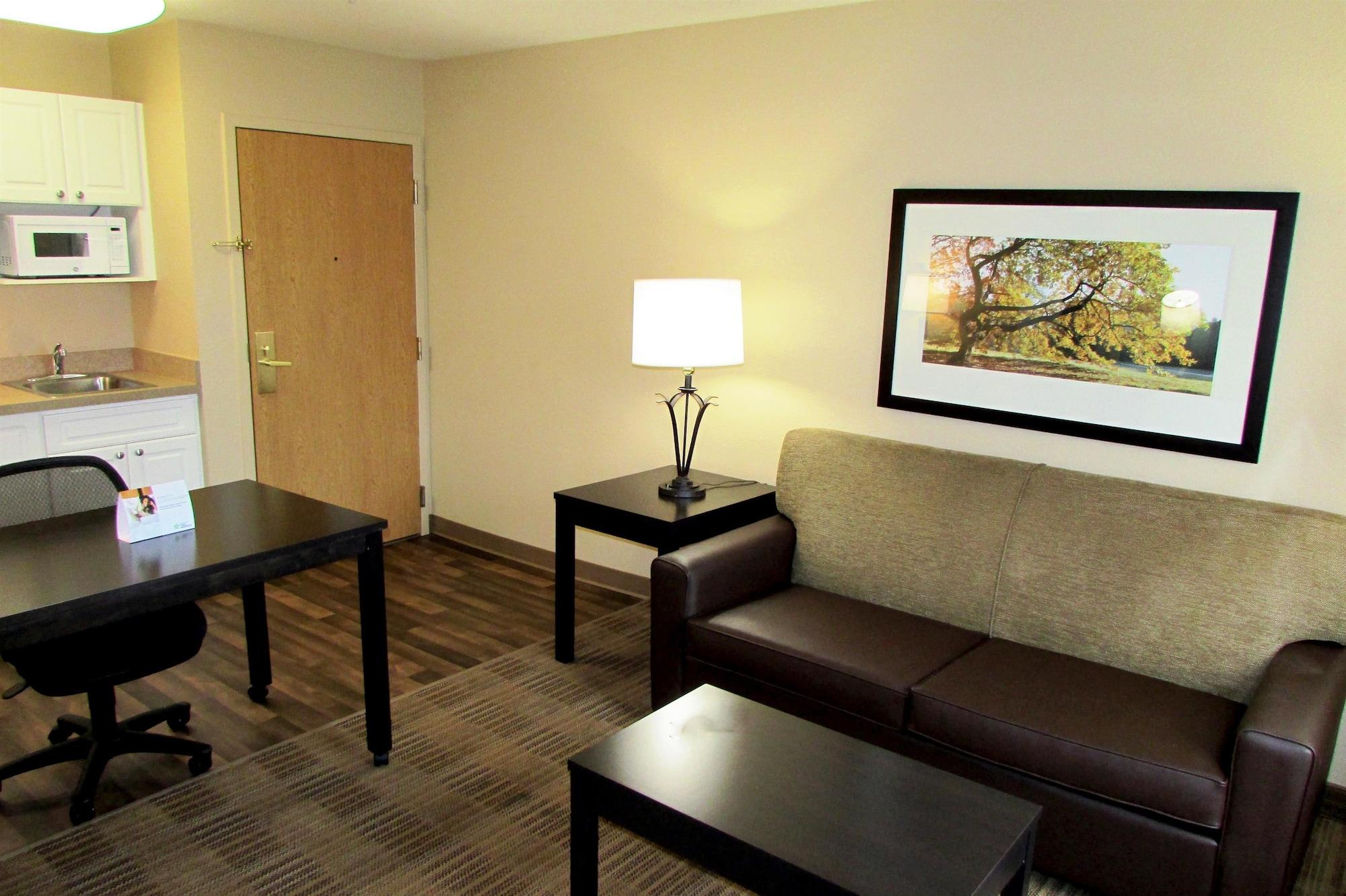 Mainstay Suites Washington Dulles Airport Chantilly Bagian luar foto